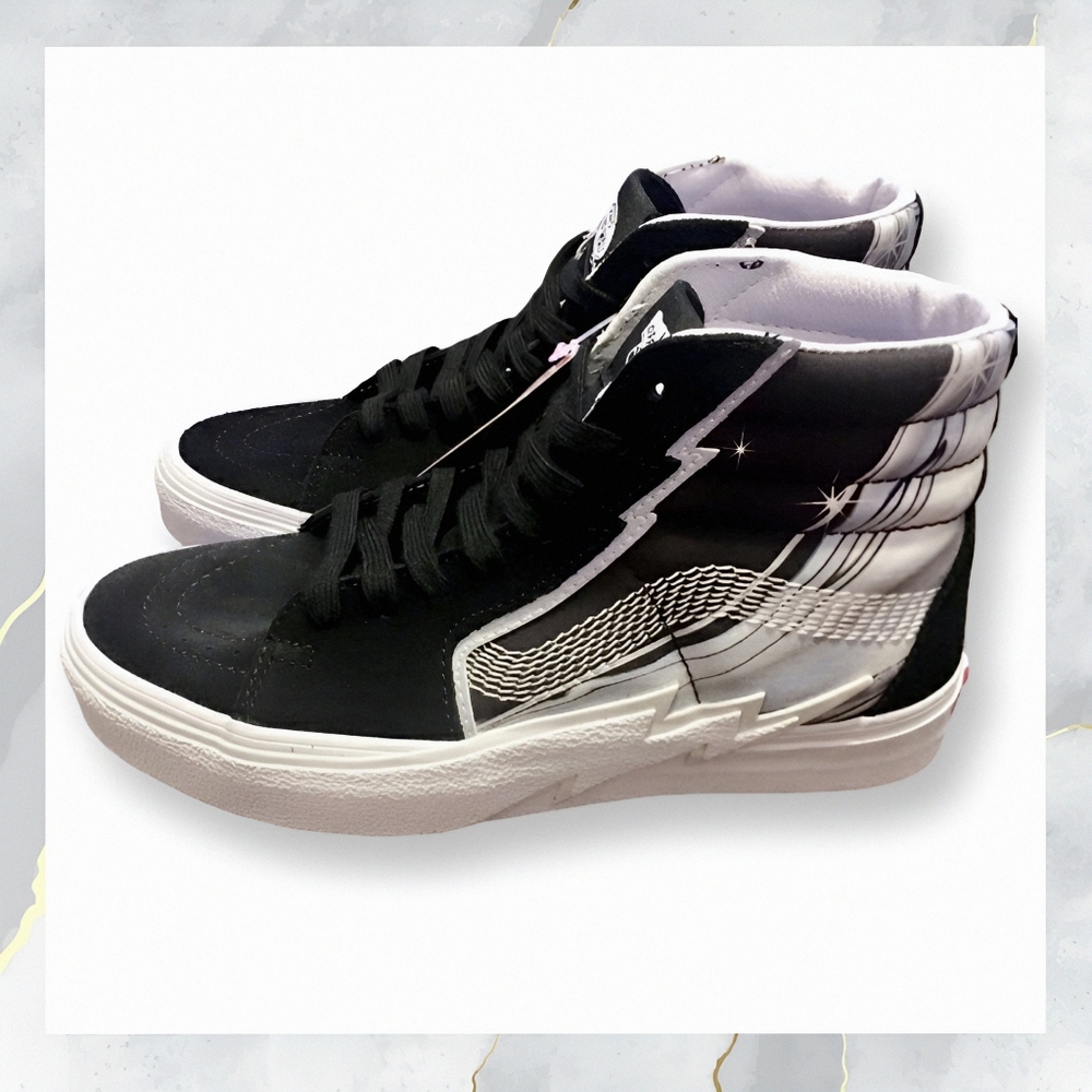 NWT! Women’s Vans SK8-HI BOLT High Top Shoes / Sneakers CHROME FLASH BLACK